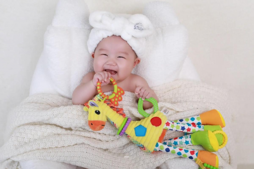 和田6岁宝宝掉头发正常吗 和田6岁宝宝掉头发正常吗